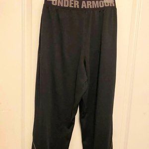 Under Armour black athletic Sweatpants size S